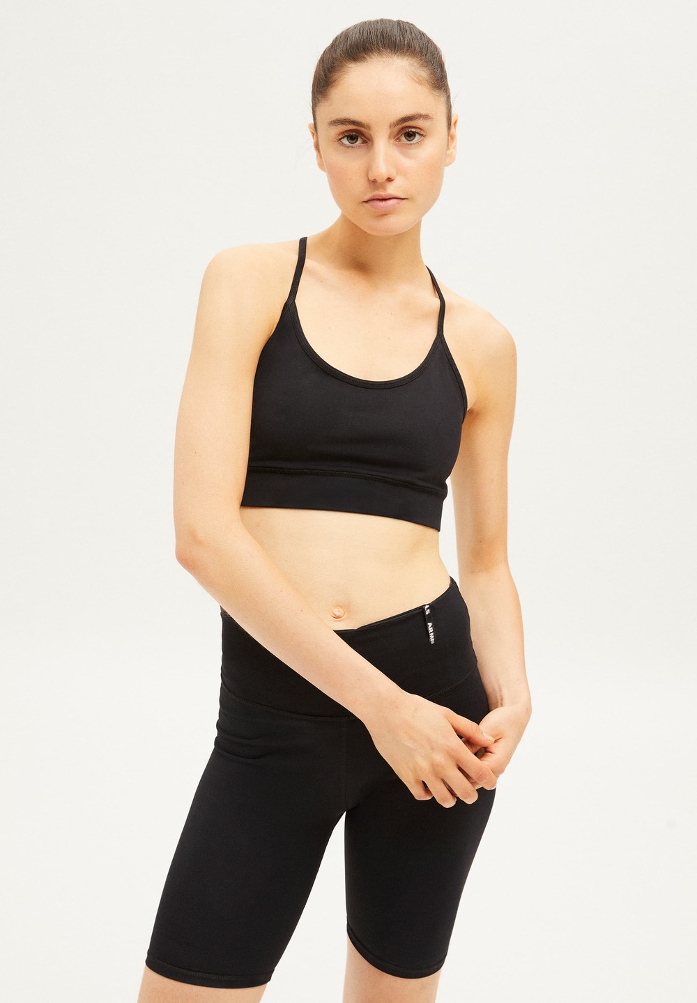 ARMEDANGELS SAATYA Activewear Bra made of Polyamide Mix (recycled) Černé | OFKED4897