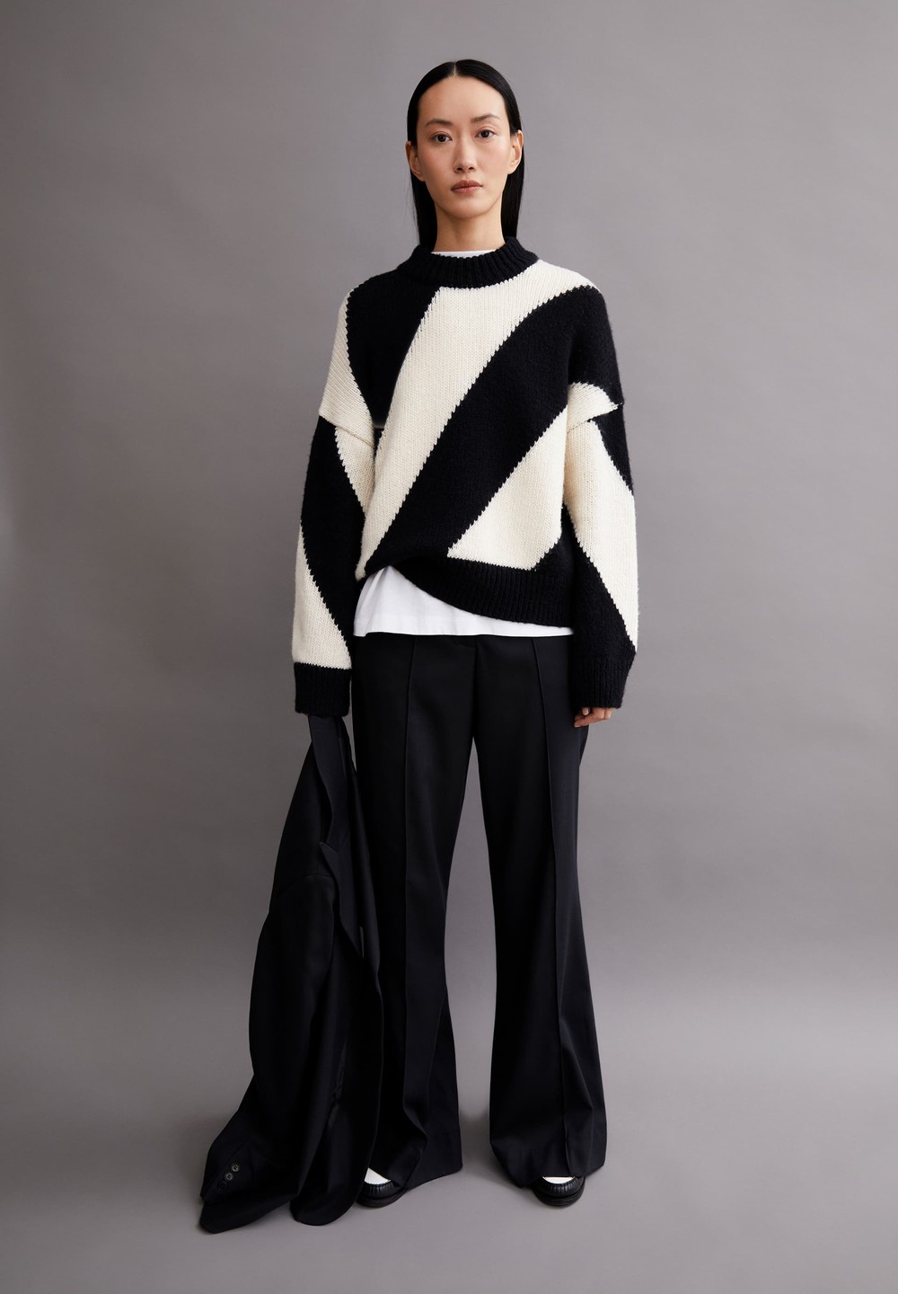 ARMEDANGELS SADNAA STRIPES Sweater Oversized Fit made of Merino-Wool Mix Oatmilk-black | BRNUK2178