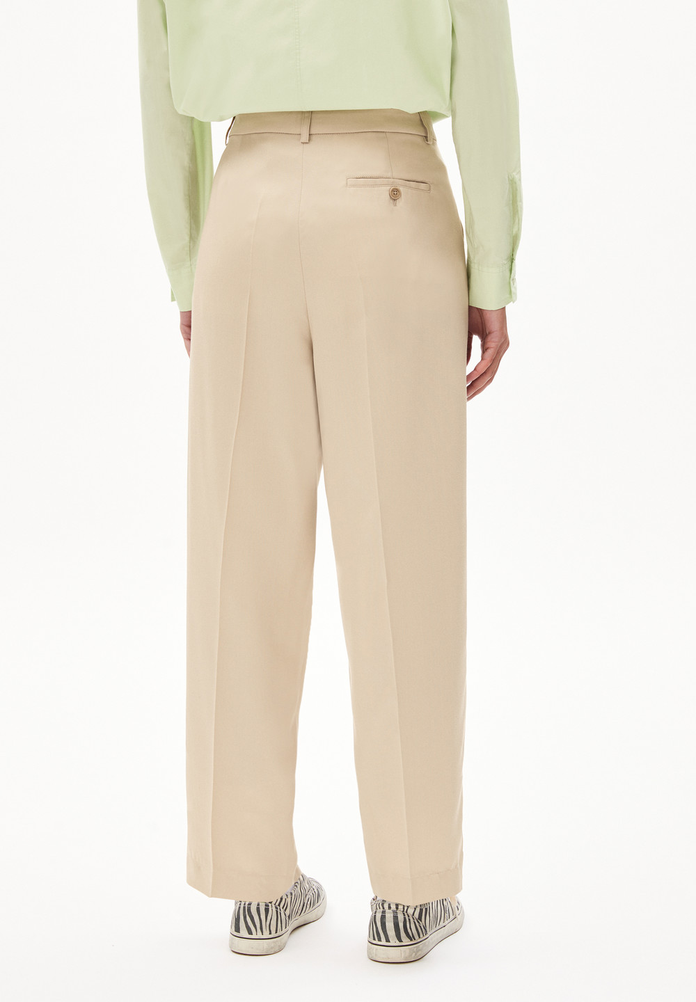 ARMEDANGELS SANDRINAA TAPERED Woven Pants made of TENCEL™ x REFIBRA™ Lyocell Sand Stone | IXHBG5463