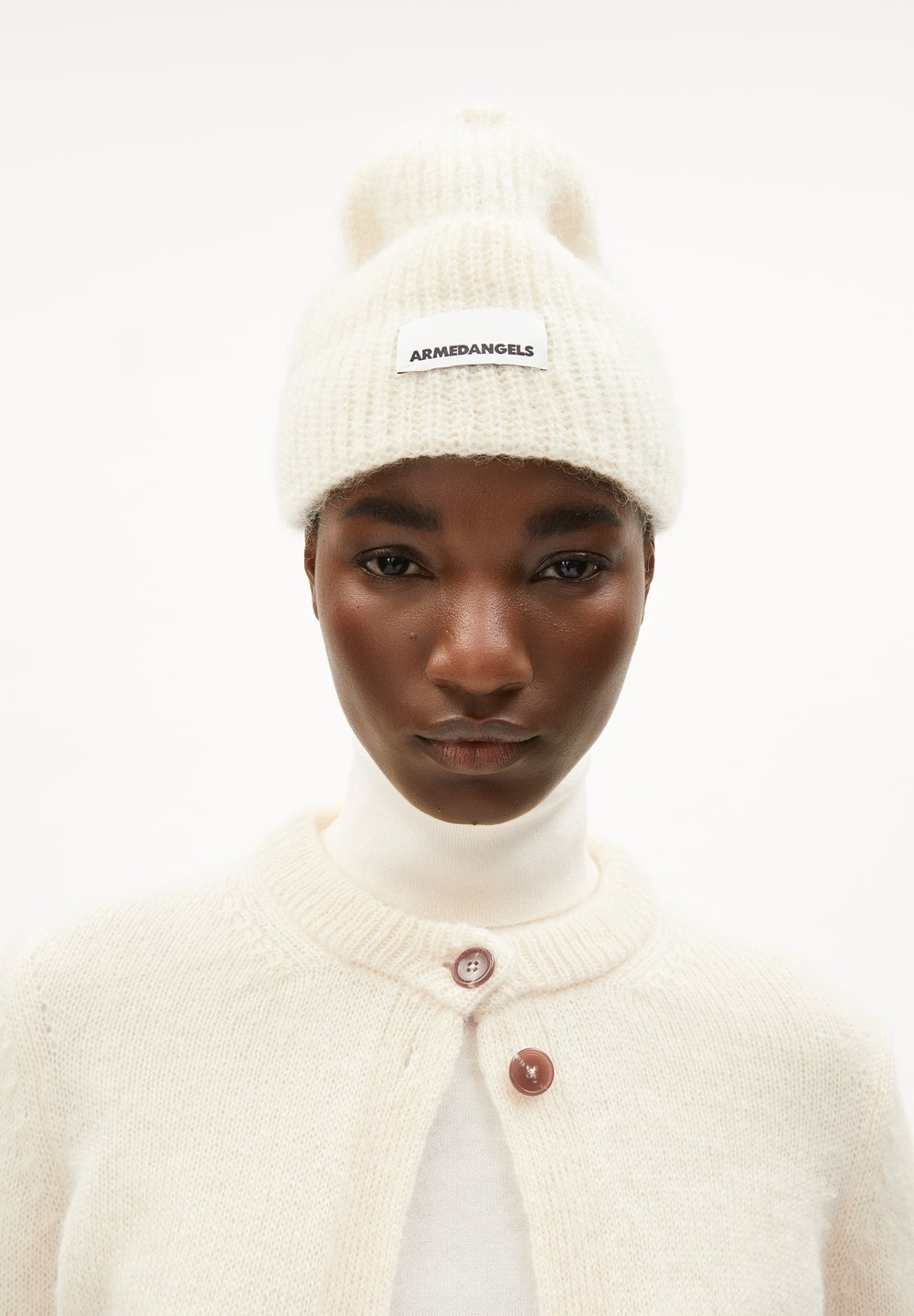 ARMEDANGELS SNOWAA Beanie made of Mohair Wool Mix Oatmilk | UHZBW6312