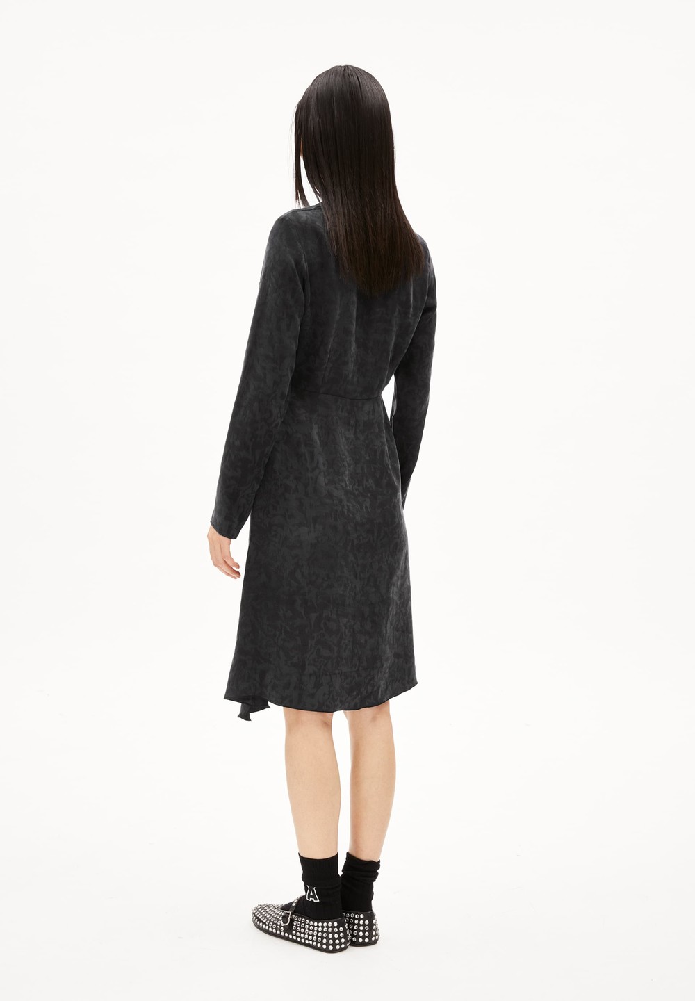 ARMEDANGELS TINRAA JACQ Woven Dress Regular Fit made of TENCEL™ Lyocell Mix Černé | UDCRN4702