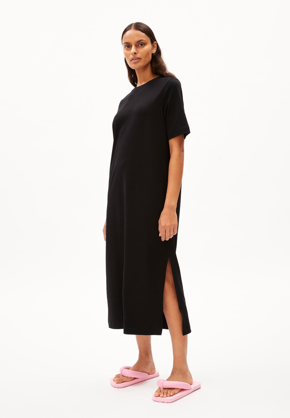 ARMEDANGELS XELINAA Heavyweight Jersey Dress Relaxed Fit made of Organic Cotton Mix Černé | HTXIN6709